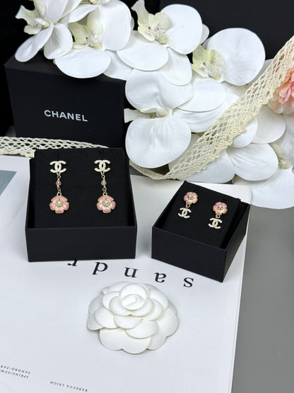 [Star Jewelry]26C Pink Camellia Enamel Pendant with Double C Earrings