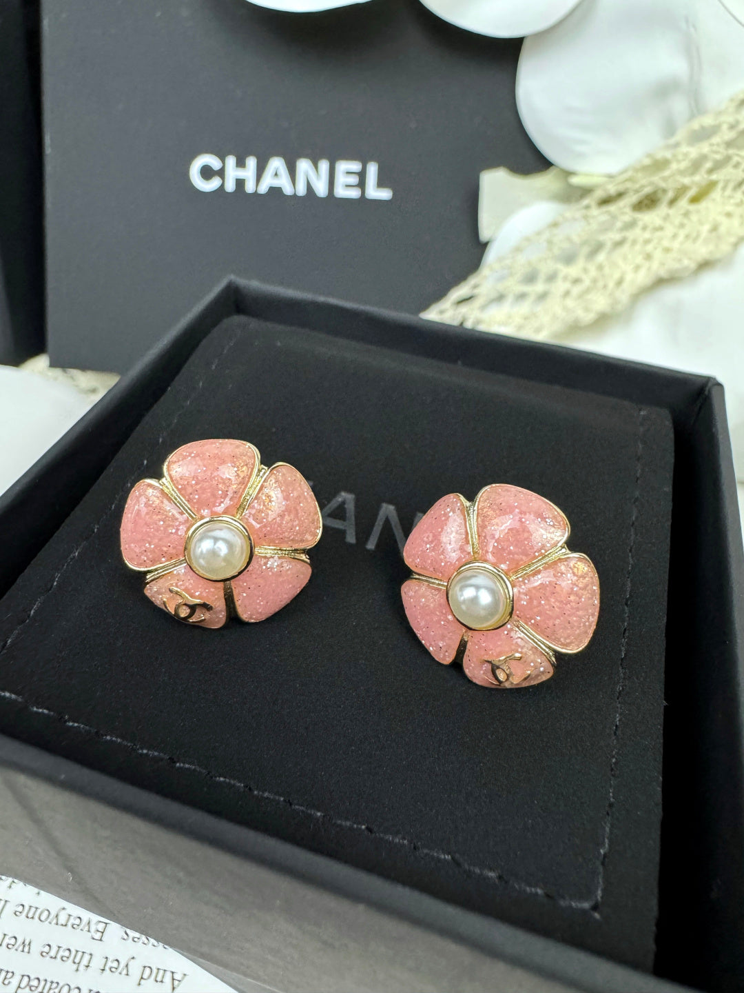 [Star Jewelry]26C Pink Camellia Pearl Enamel Stud Earrings